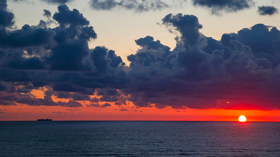 Qui dit-on que je suis ?